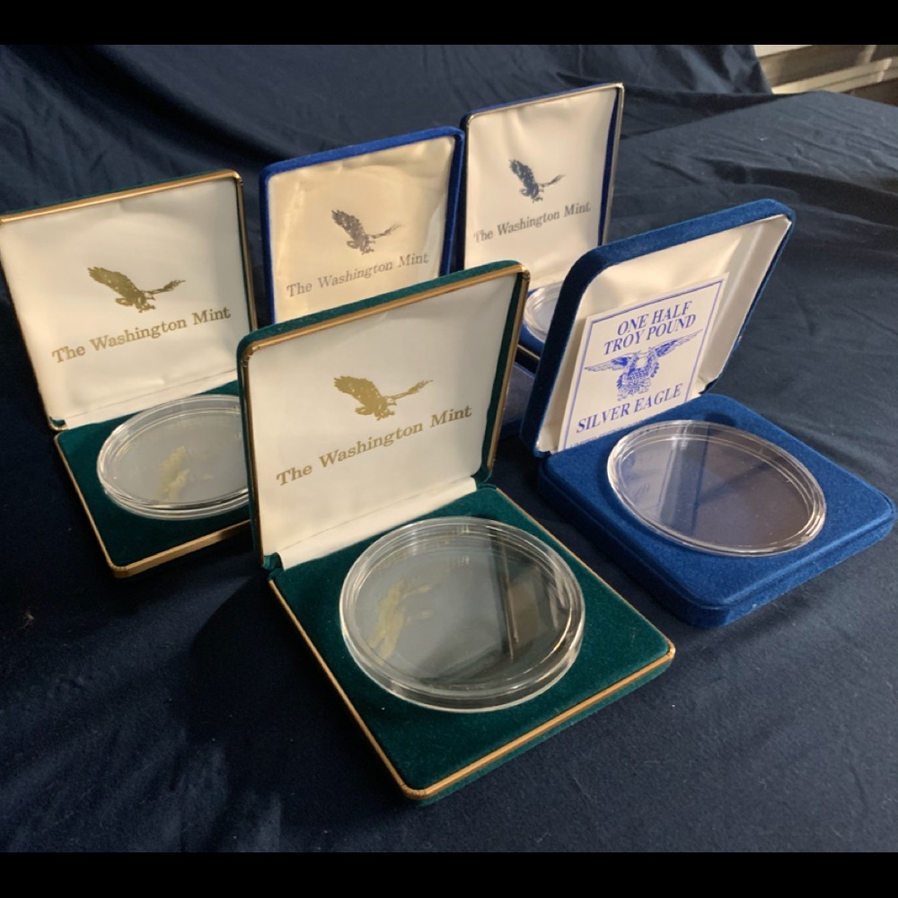 Giant coin holder or cases